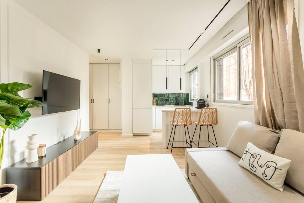 Apartamento Luxurious 3 Min Walk From Eiffel Tower París Exterior foto